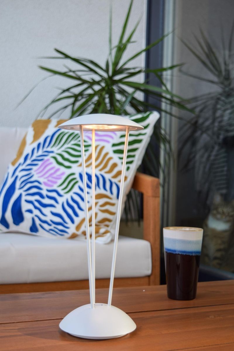 Lucide RENEE - Nabíjacia stolová lampa Outdoor - Batéria - Ø 12,3 cm - LED Rozm. - 1x2,2W 3000K - IP54 - S bezdrôtovou nabíjacou podložkou - Biela